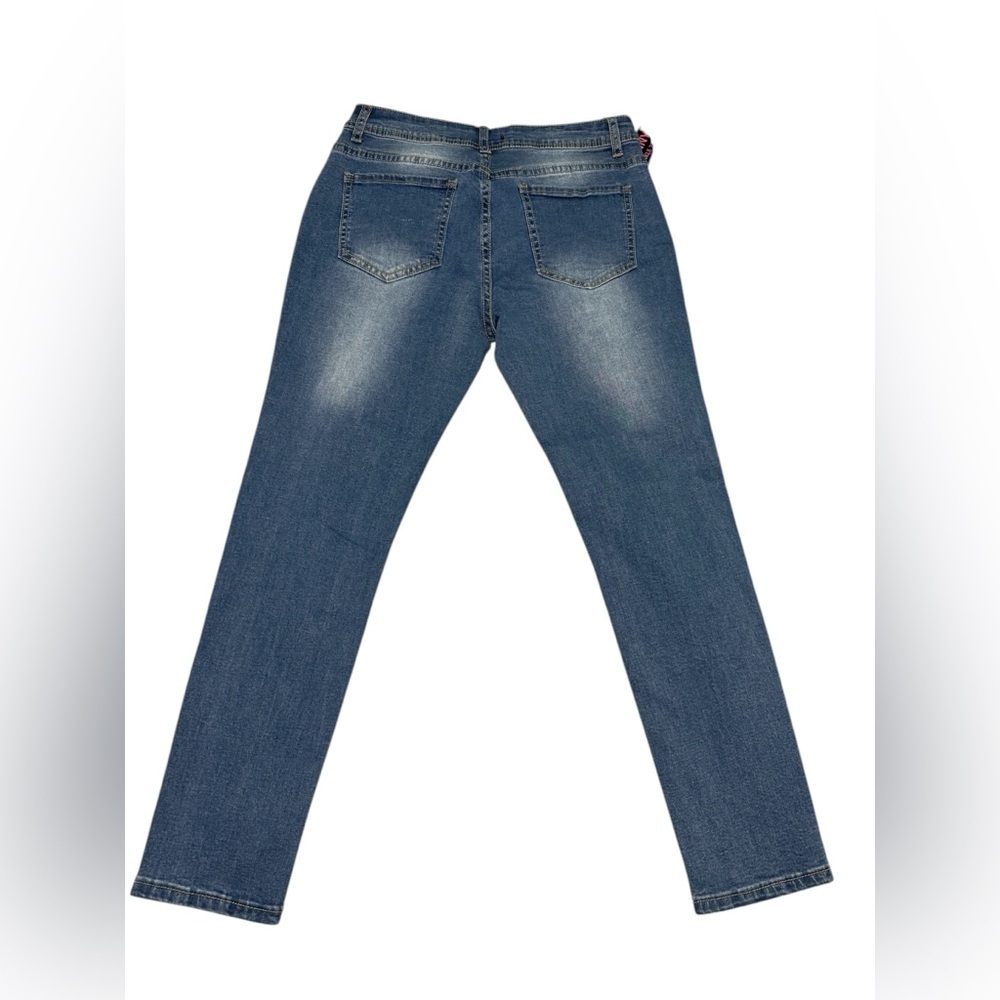 The Style Between US Denim Mid Rise Distressed Floral Embroidered Skinny Jean - Picture 3 of 7